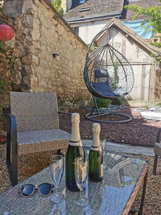 Le Papillon De La Cathedrale - Calme - Jardin - Wifi Διαμέρισμα Τρουά Εξωτερικό φωτογραφία